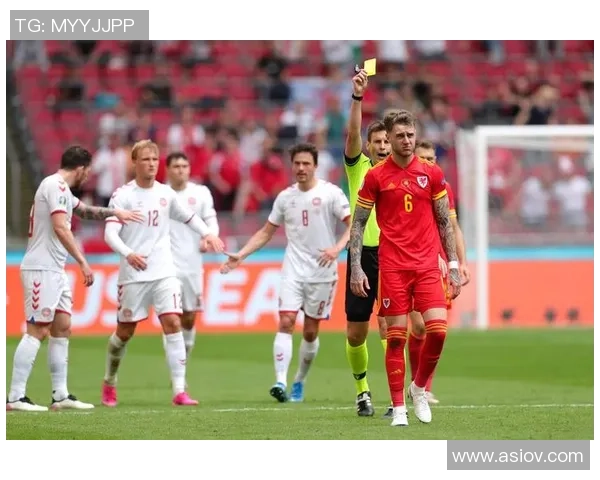 丹麦足球明星拖马森的辉煌历程与未来展望