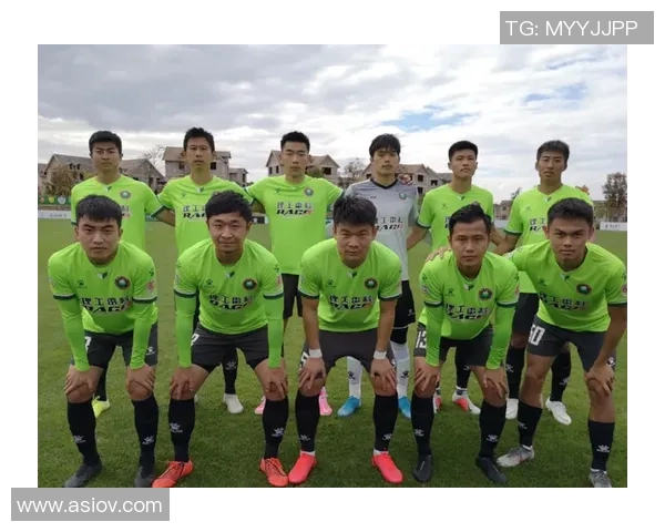 成都足球队强势领跑联赛积分榜51分优势彰显球队实力与潜力